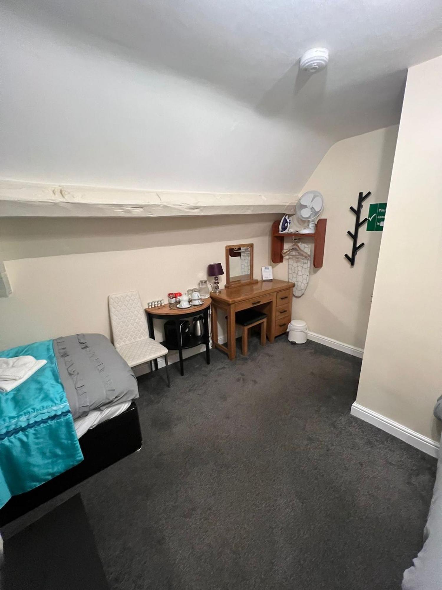 Abbey Holiday Accommodation Уитби Экстерьер фото