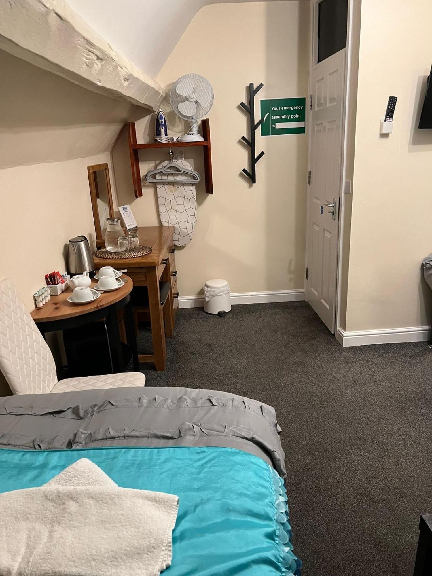 Abbey Holiday Accommodation Уитби Экстерьер фото