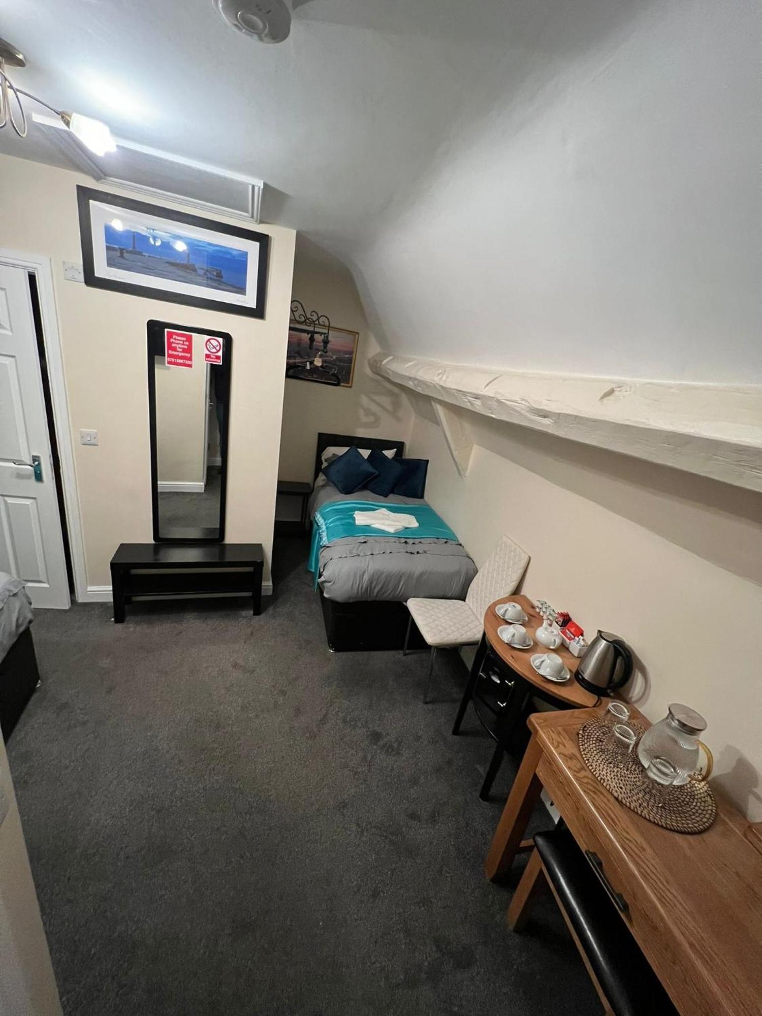 Abbey Holiday Accommodation Уитби Экстерьер фото