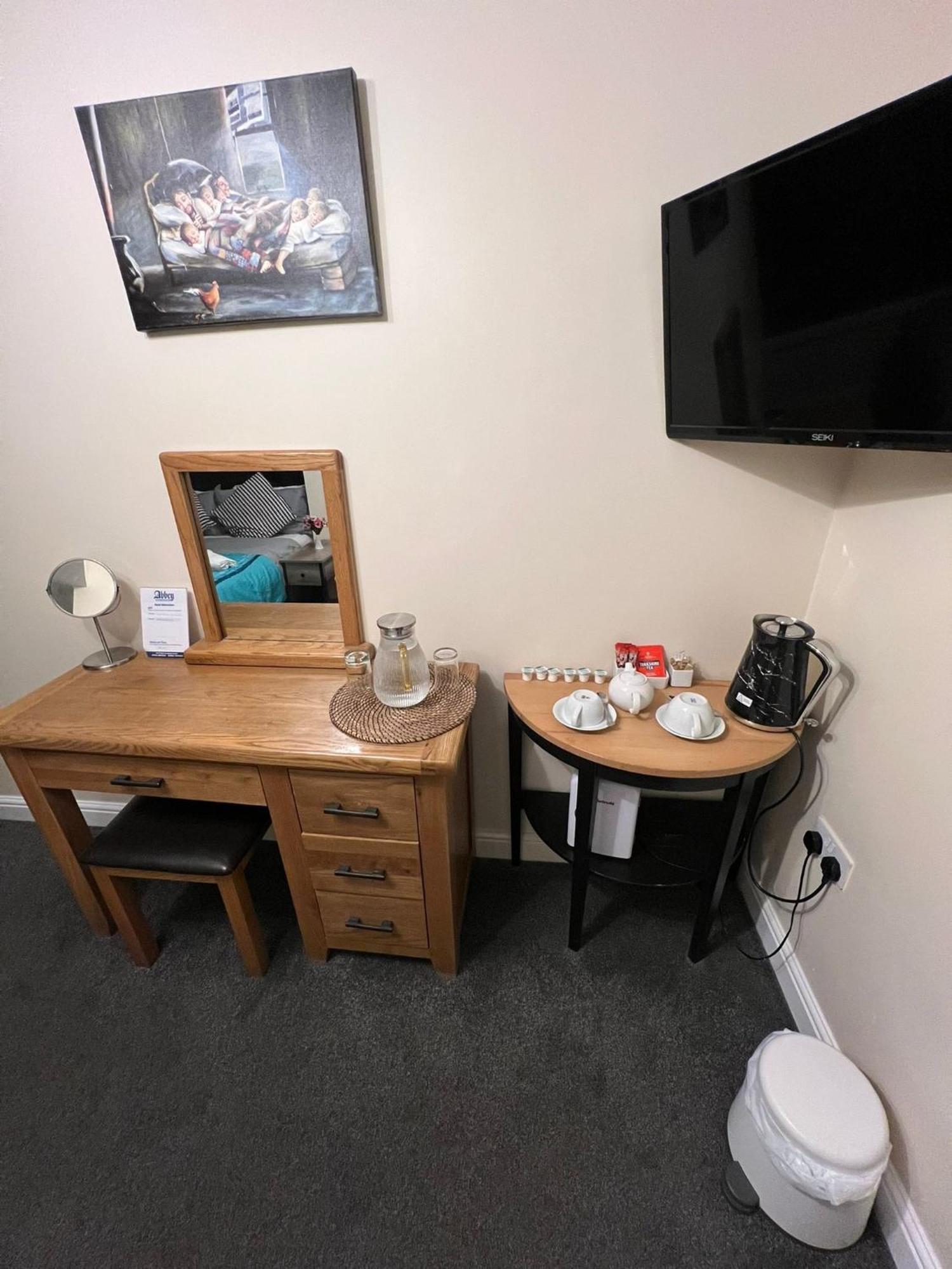 Abbey Holiday Accommodation Уитби Экстерьер фото