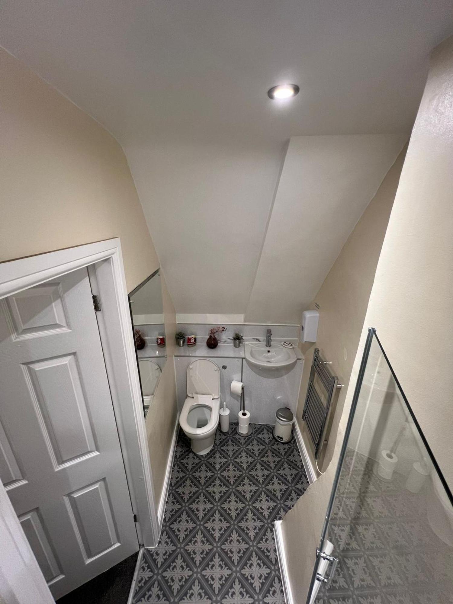 Abbey Holiday Accommodation Уитби Экстерьер фото